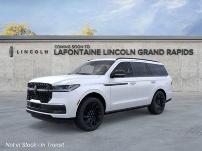 New 2026 Lincoln Navigator Reserve w/ Jet Appearance Package
