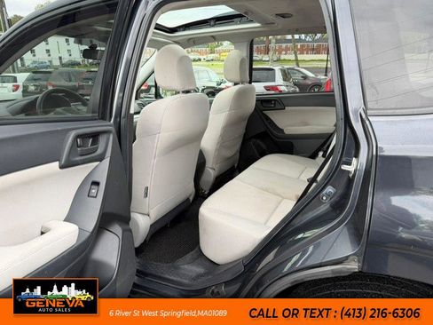 Used 2014 Subaru Forester 2.5i Premium w/ All-Weather Package AWD/4WD image 10