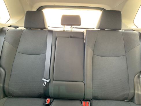 Used 2025 Toyota RAV4 LE image 37