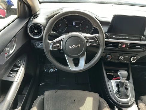 Used 2023 Kia Forte LXS w/ LXS Technology Package image 13