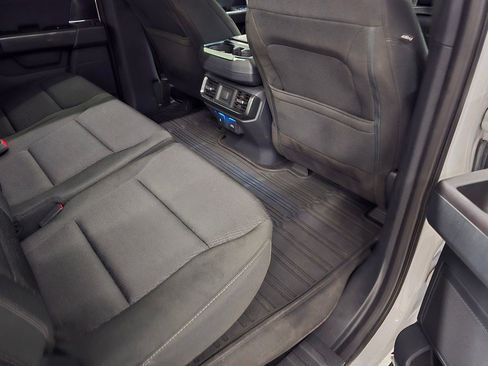 Used 2022 Ford F150 XLT w/ Equipment Group 302A High RWD image 40