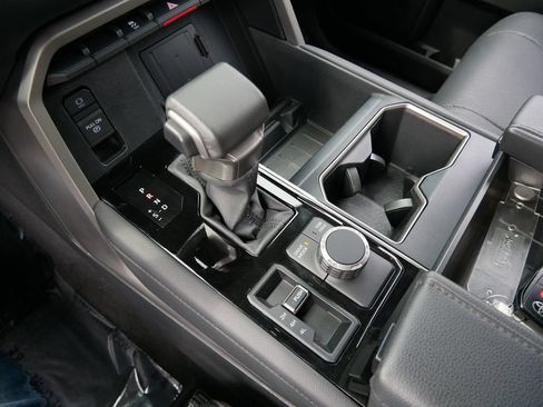 Used 2023 Toyota Tundra Limited w/ Power Package AWD/4WD image 15
