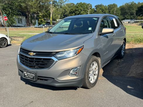 Used 2019 Chevrolet Equinox LT FWD image 3