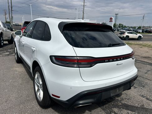 Used 2024 Porsche Macan AWD/4WD image 3