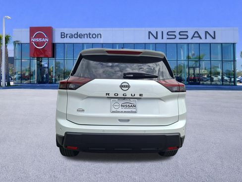 New 2026 Nissan Rogue Dark Armor FWD image 5