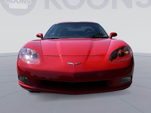 Used 2005 Chevrolet Corvette Coupe w/ Preferred Equipment Group RWD image 11