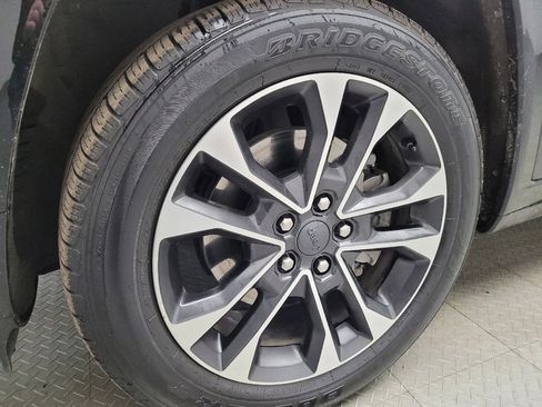 Used 2022 Jeep Grand Cherokee Overland w/ Advanced Protech Group III image 31