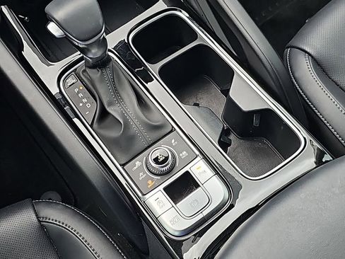 Used 2025 Kia Telluride S image 31