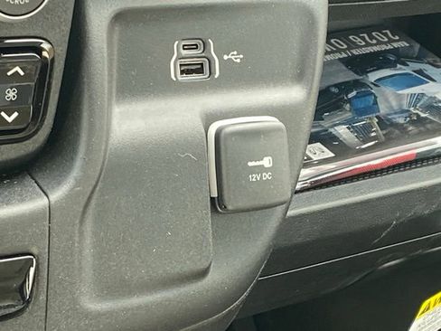 New 2026 RAM ProMaster 2500 w/ Convenience Group image 23