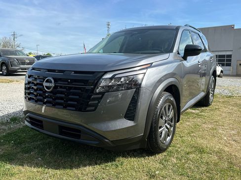 New 2026 Nissan Pathfinder SV image 1