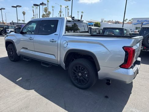Used 2026 Toyota Tundra Limited AWD/4WD image 23