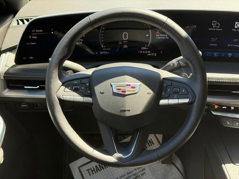 Used 2024 Cadillac XT4 Premium Luxury AWD/4WD image 11