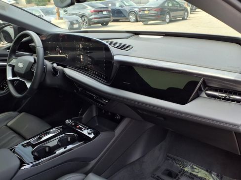 Used 2025 Audi A6 e-tron Premium Plus w/ Premium Plus RWD image 21