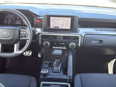 Certified 2025 Toyota Tacoma TRD Sport AWD/4WD image 18