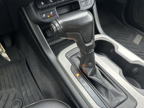 Used 2020 Chevrolet Colorado ZR2 image 30