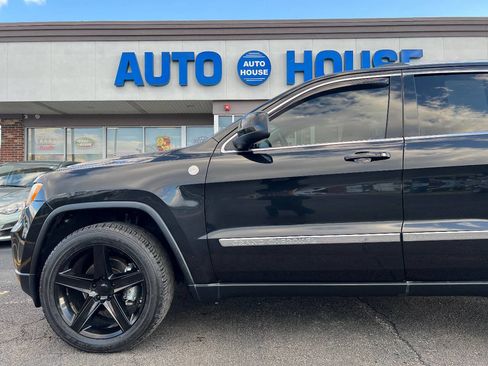 Used 2011 Jeep Grand Cherokee Laredo image 36