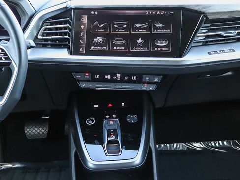 Used 2024 Audi Q4 e-tron Premium Plus image 17