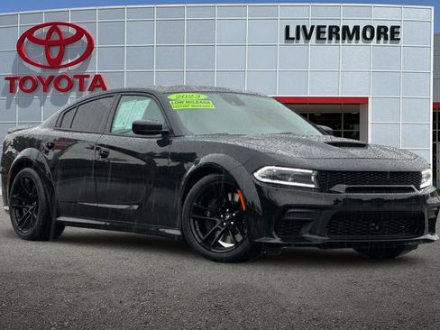 Used 2023 Dodge Charger Scat Pack RWD image 2
