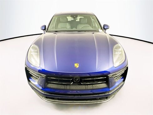 New 2026 Porsche Macan image 6