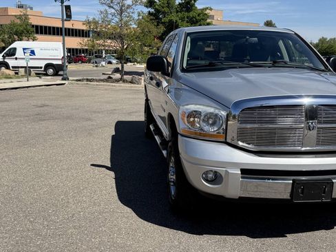 Used 2006 Dodge Ram 1500 Truck Laramie w/ Trailer Tow Group AWD/4WD image 4