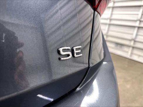 Used 2023 Volkswagen Jetta SE w/ Panoramic Sunroof Package FWD image 26
