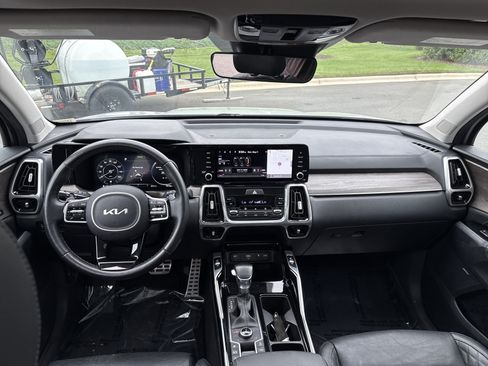 Used 2022 Kia Sorento SX Prestige AWD/4WD image 21