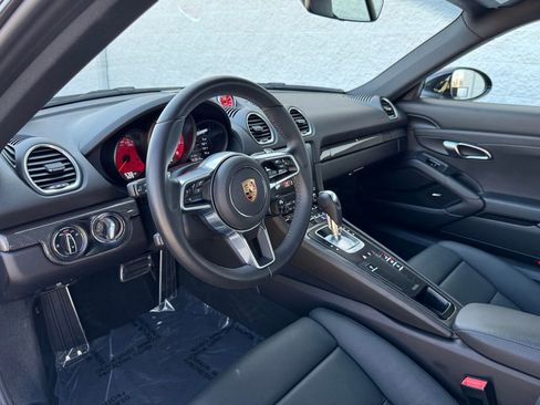 Used 2024 Porsche 718 Cayman S image 4