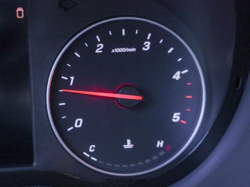 Used 2024 Mercedes-Benz Sprinter 2500 image 32