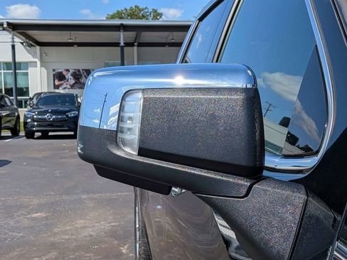 Used 2022 GMC Sierra 1500 SLT w/ SLT Premium Plus Package AWD/4WD image 13