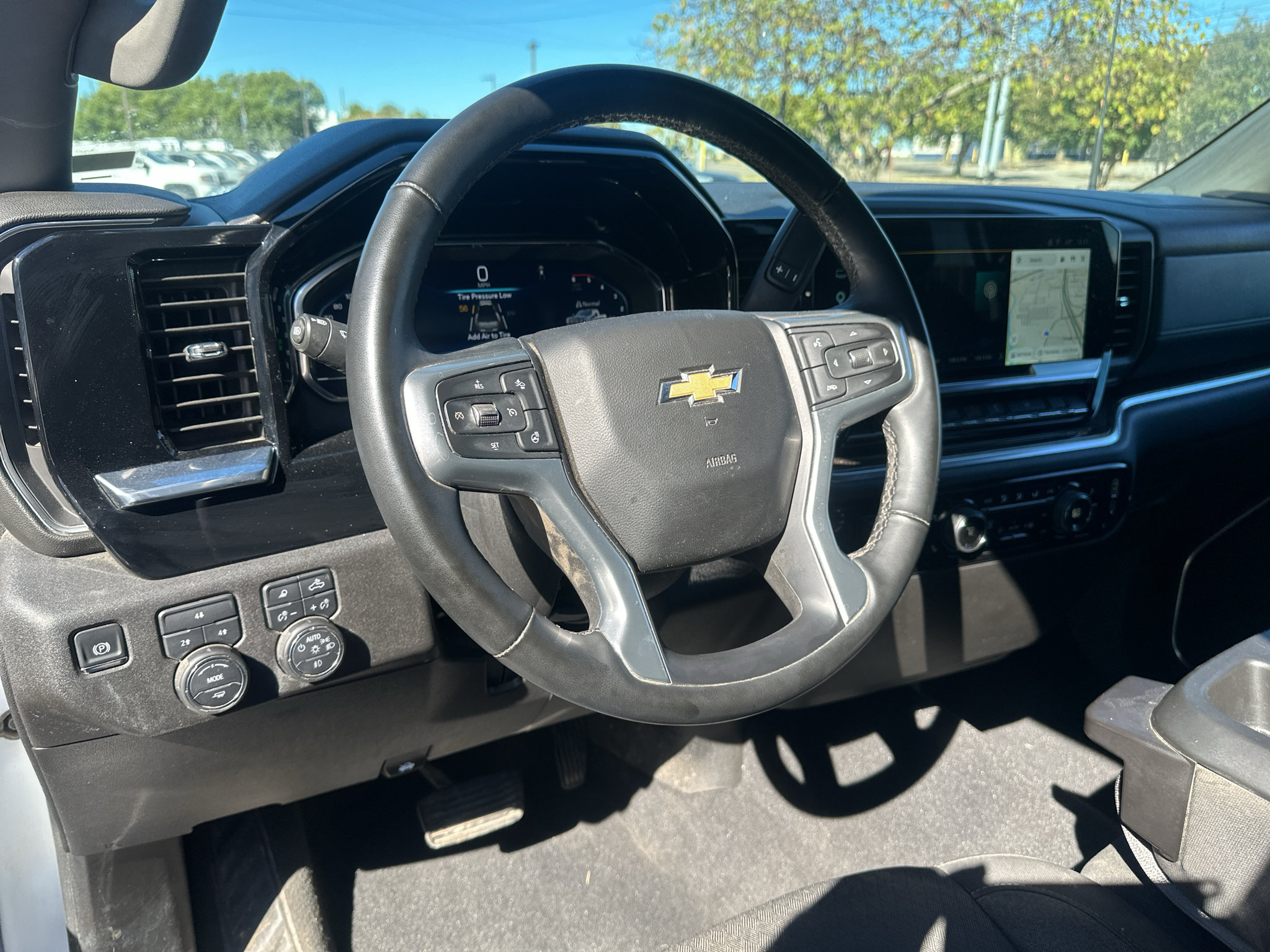 Used 2025 Chevrolet Silverado 3500 LT w/ Safety Package AWD/4WD image 20