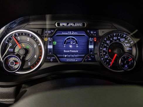 Used 2019 RAM 2500 Laramie AWD/4WD image 37