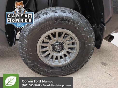 Used 2024 Toyota Tundra Limited w/ TRD Off-Road Package AWD/4WD image 31