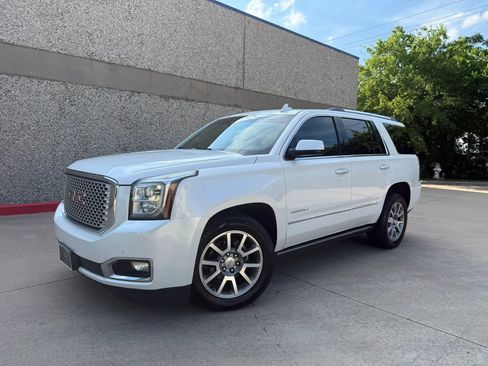 Used 2017 GMC Yukon Denali w/ Open Road Package AWD/4WD image 2
