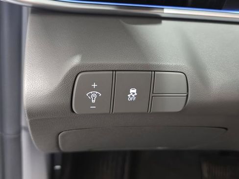 Certified 2025 Hyundai Elantra SEL image 25