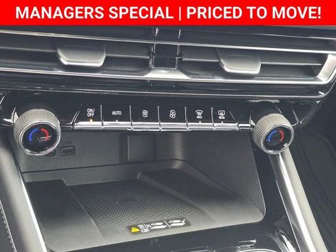 New 2026 Chevrolet Traverse LT w/ Driver Confidence Package image 31