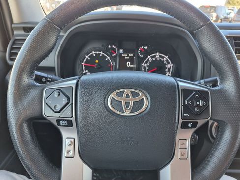 Used 2024 Toyota 4Runner SR5 AWD/4WD image 18