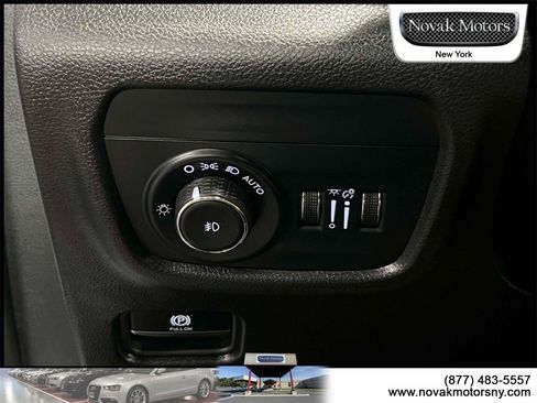 Used 2023 Jeep Grand Cherokee L Limited image 23
