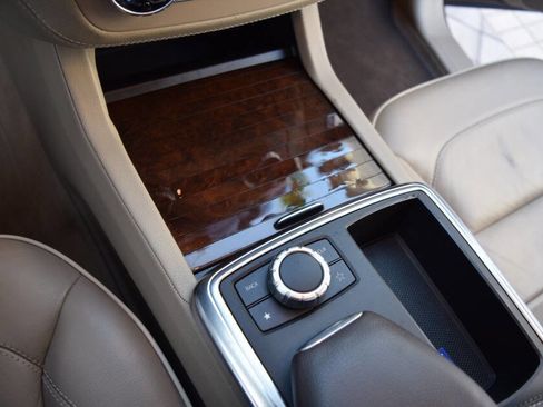 Used 2014 Mercedes-Benz ML 550 4MATIC image 56