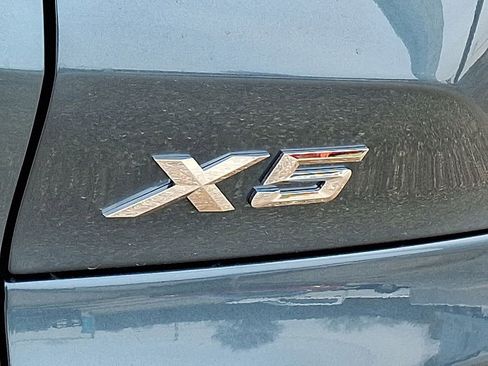 Used 2026 BMW X5 xDrive50e image 17