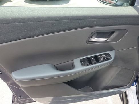 New 2026 Nissan Leaf SV+ FWD image 9