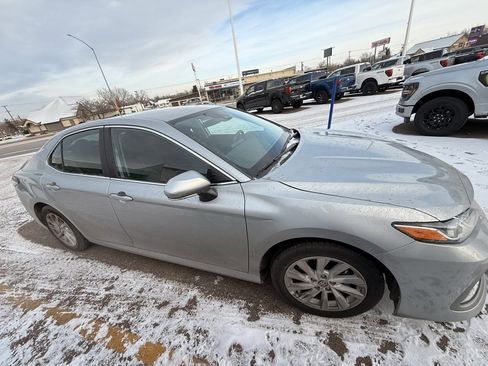 Used 2023 Toyota Camry LE image 2