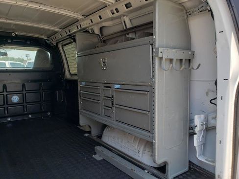 Used 2020 Chevrolet Express 2500 w/ Driver Convenience Package RWD image 11