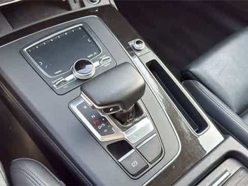 Used 2019 Audi Q5 Prestige w/ Prestige Package image 22