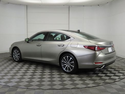 Used 2019 Lexus ES 350 w/ Premium Package image 7