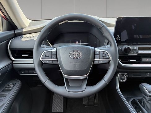 New 2026 Toyota Grand Highlander AWD image 13