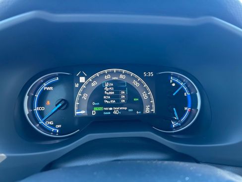 Used 2025 Toyota RAV4 XLE image 28