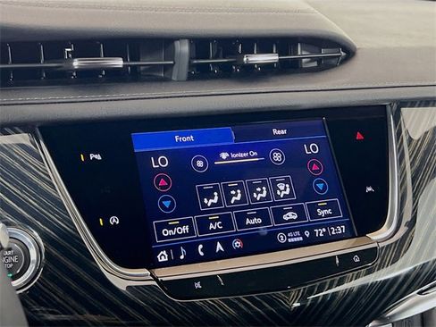 Used 2024 Cadillac XT6 Premium Luxury image 14