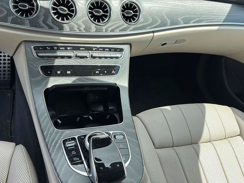 Used 2021 Mercedes-Benz E 450 4MATIC Cabriolet image 8