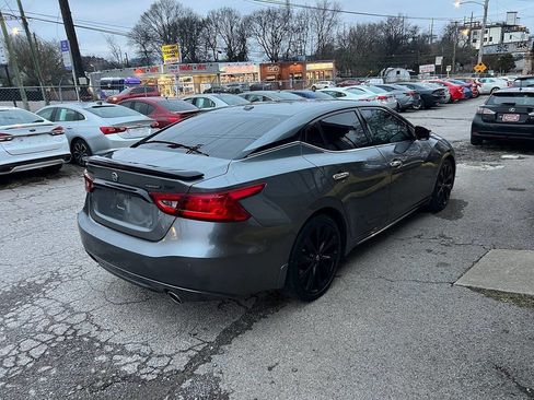 Used 2018 Nissan Maxima SR w/ Midnight Edition image 5