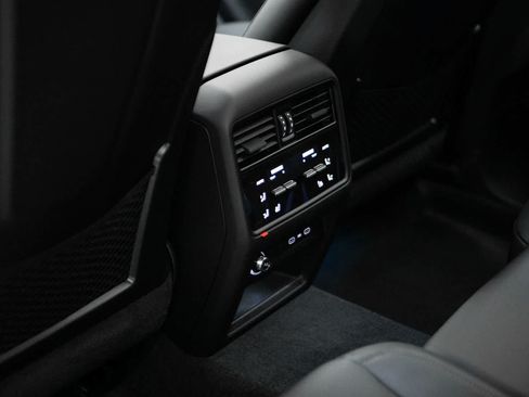 New 2026 Porsche Cayenne S AWD/4WD image 36